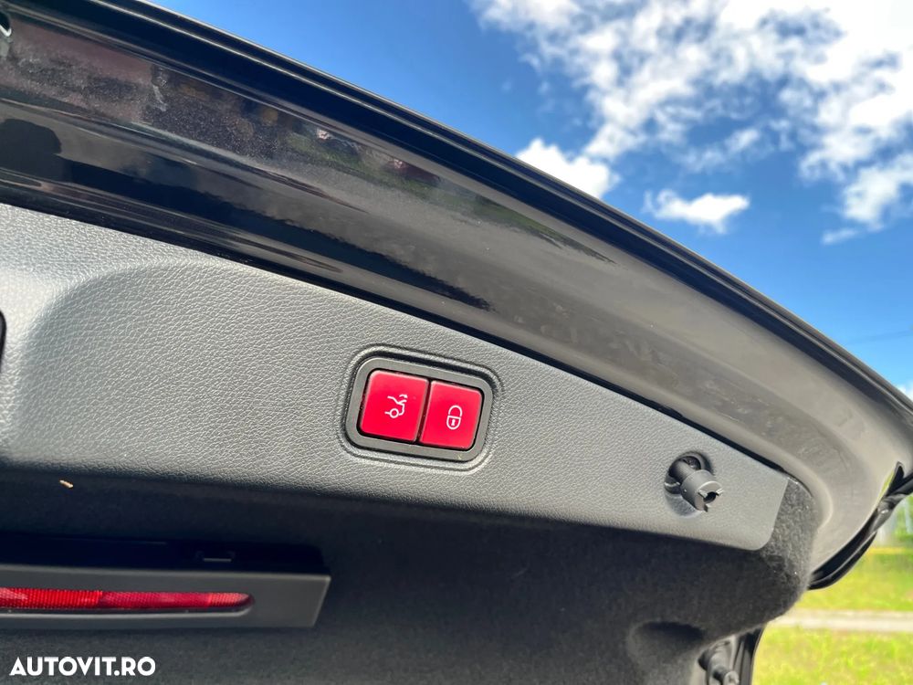 Mercedes-Benz E 220 d 4MATIC - 33