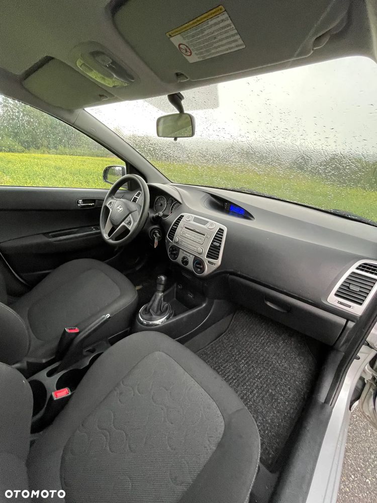 Hyundai i20 - 11