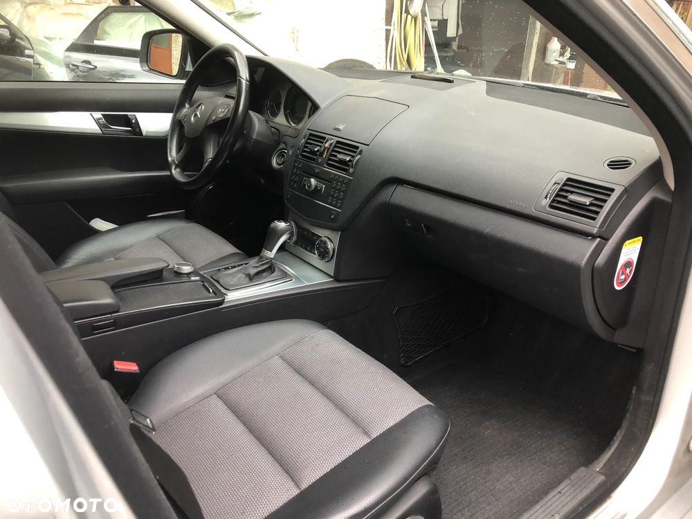 Mercedes-Benz Klasa C 220 CDI DPF Automatik Avantgarde - 5