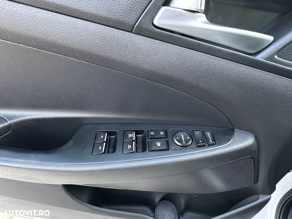 Hyundai Tucson blue 1.6 CRDi 2WD DCT Trend - 17