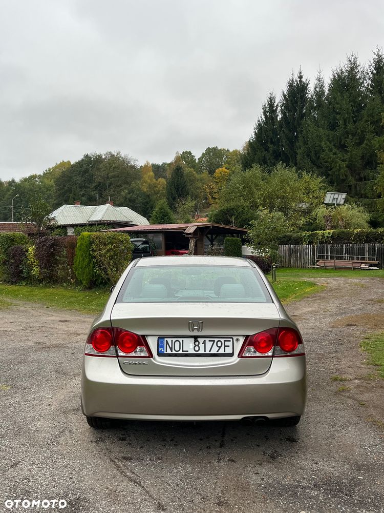 Honda Civic 1.8 Executive - 7