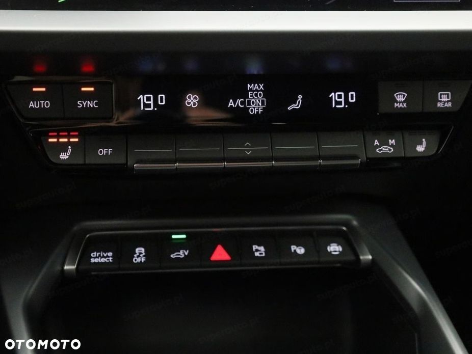 Audi A3 Sportback - 13
