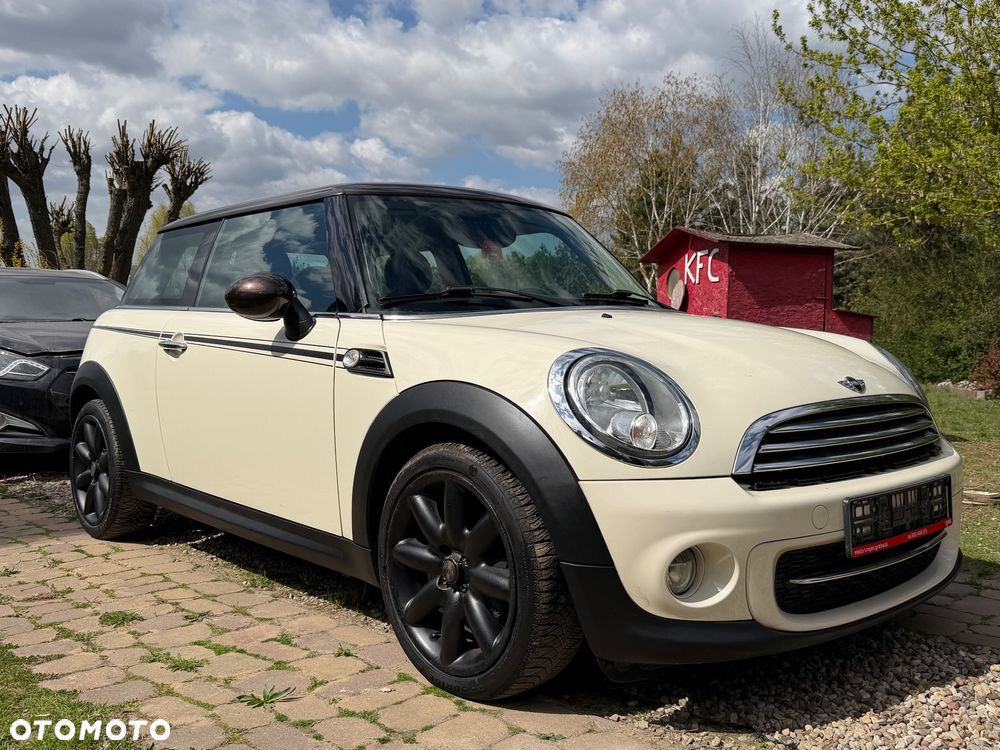 MINI Cooper D Brick Lane - 15