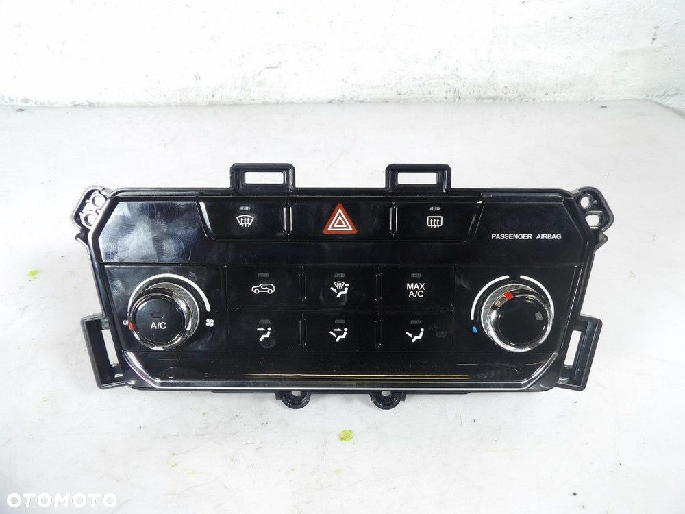 SSANGYONG TIVOLI GRAND PANEL NAWIEWU 68701-35010 - 1
