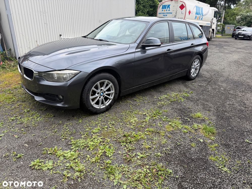 BMW Seria 3 316d - 4