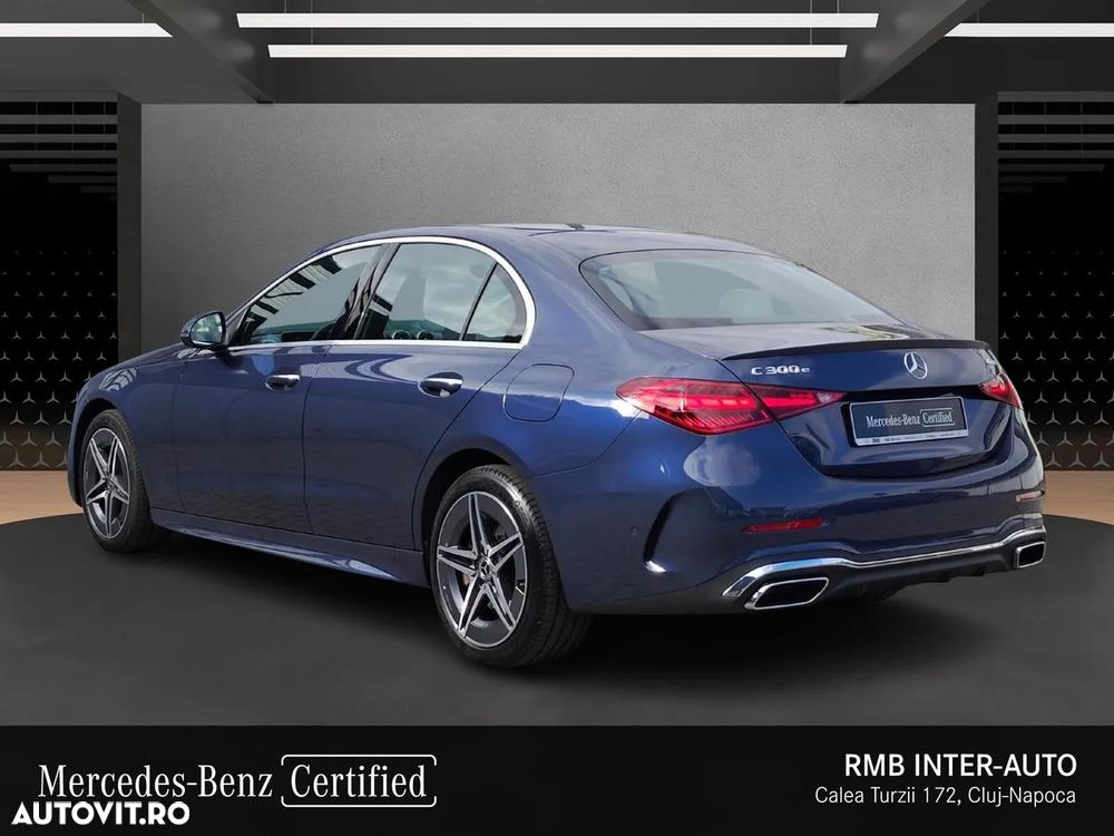 Mercedes-Benz C 300 e 4Matic 9G-TRONIC AMG Line - 5