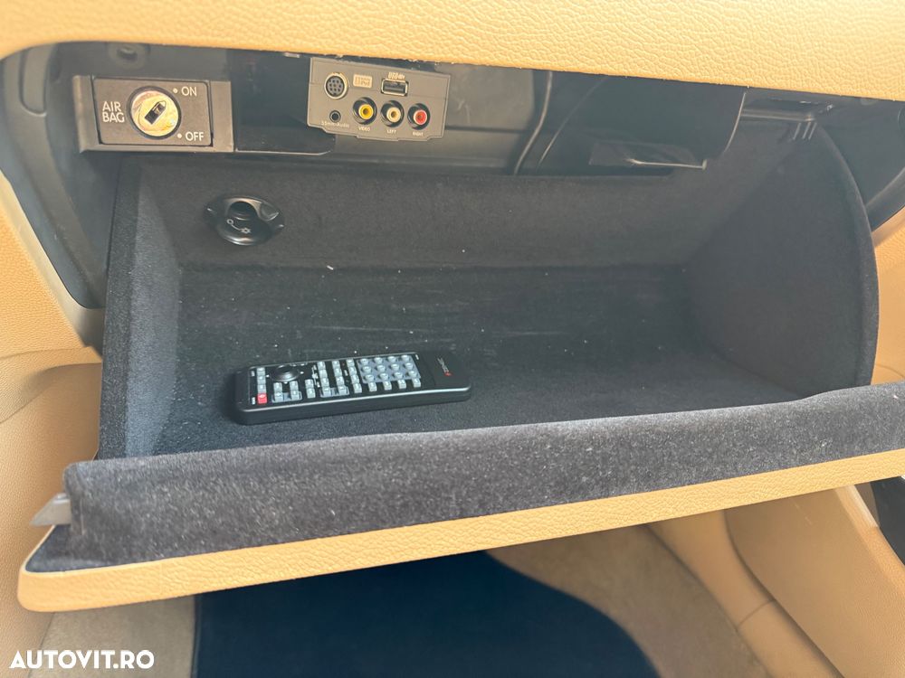 Volkswagen Golf 1.9 TDI DSG Individual - 14