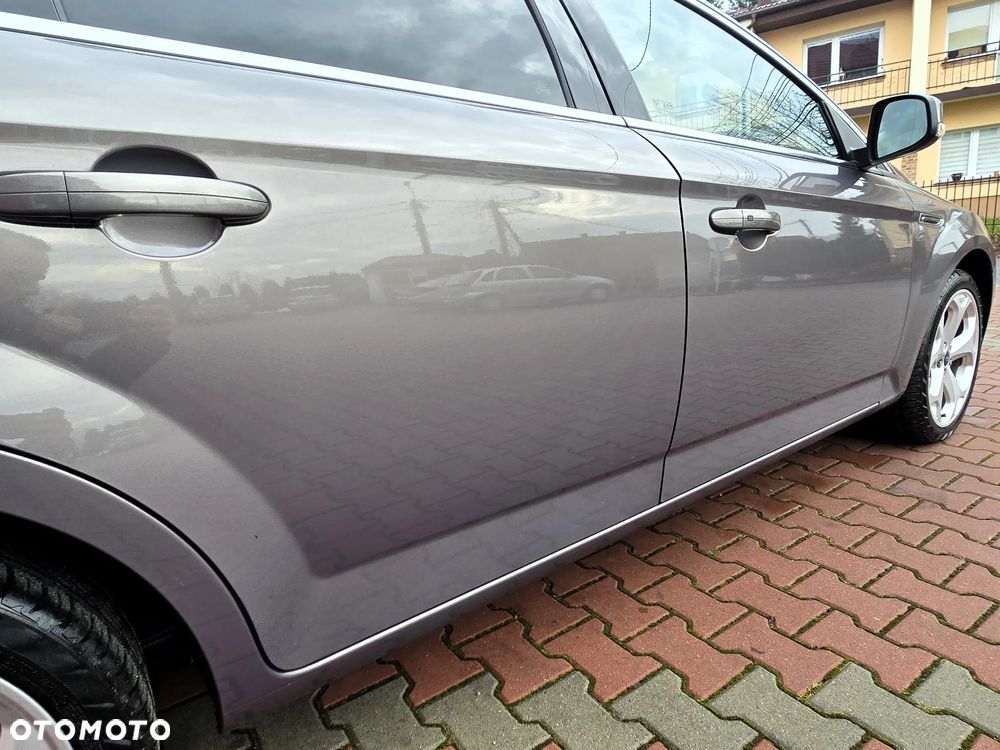 Ford Mondeo 2.0 T Titanium - 16