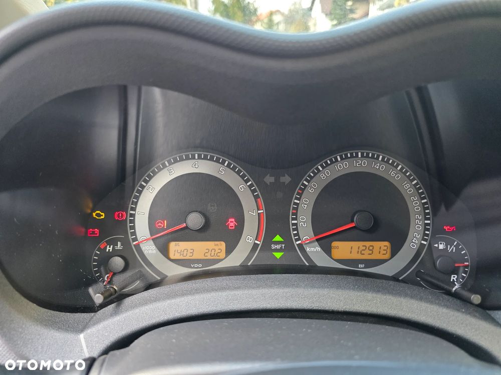 Toyota Auris 1.6 Valvematic Executive - 16