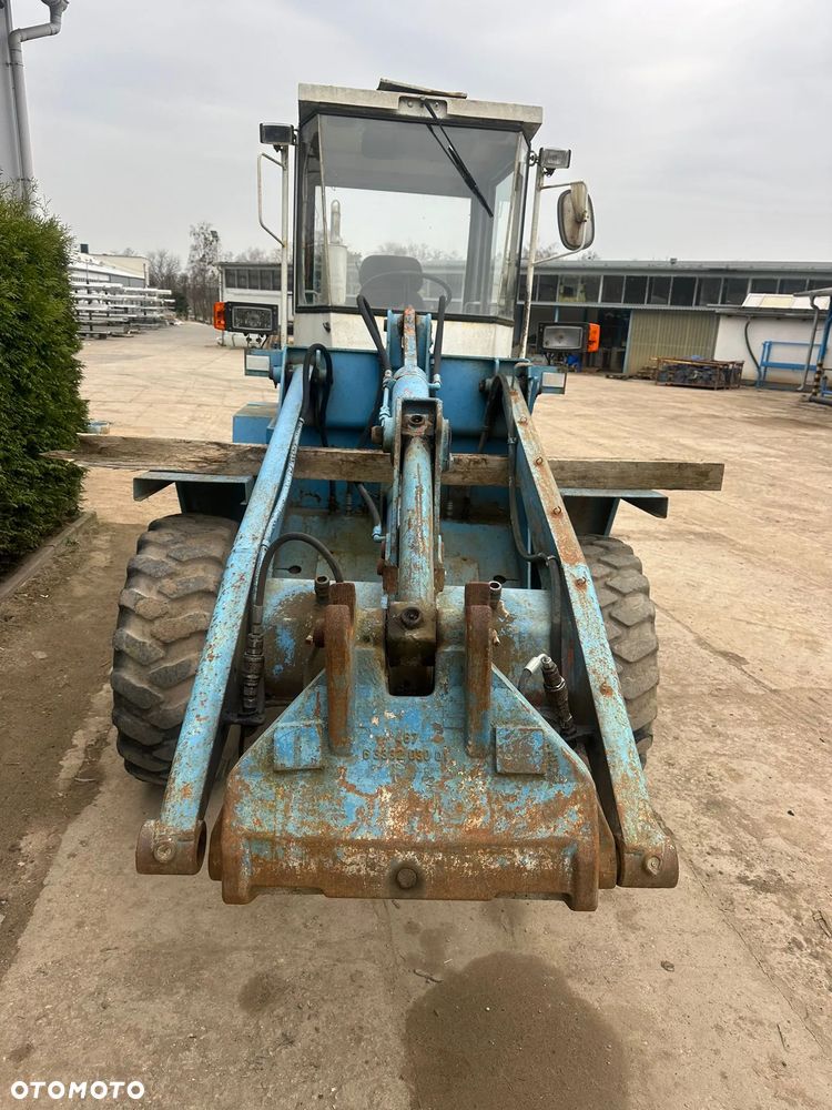 Inny Schaeff SKL 830 - 10