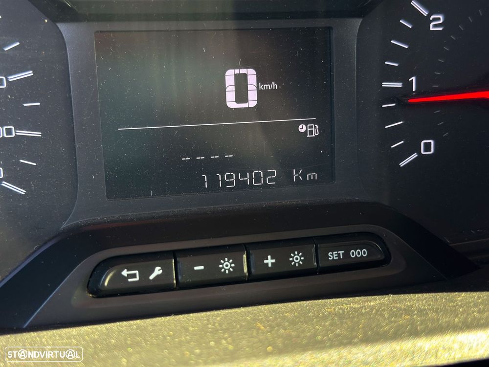 Peugeot Partner 1.5 BlueHDi Asphalt Longa - 14