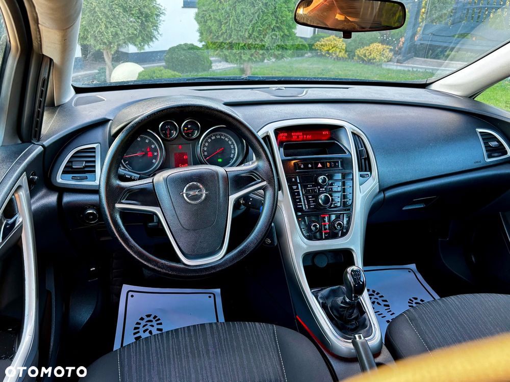 Opel Astra - 24