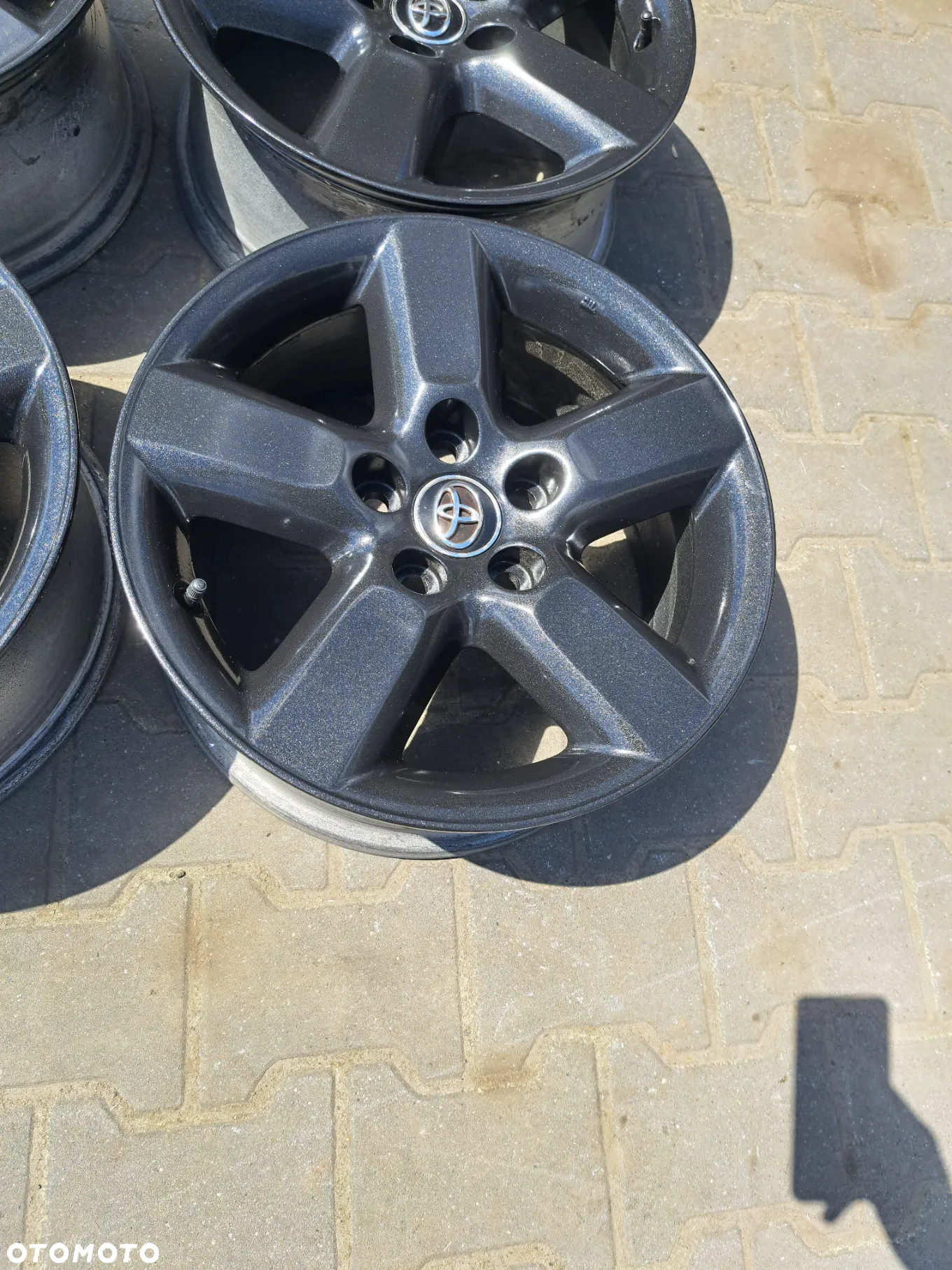 Alufelgi Toyota 16 cali 5x114.3 czarne - 4