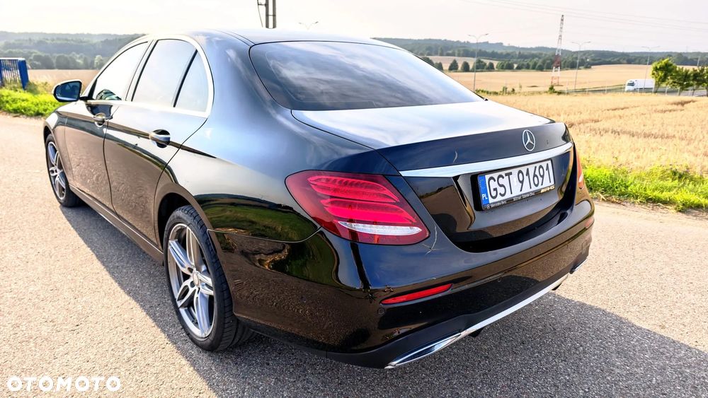 Mercedes-Benz Klasa E 220 d 9G-TRONIC - 3