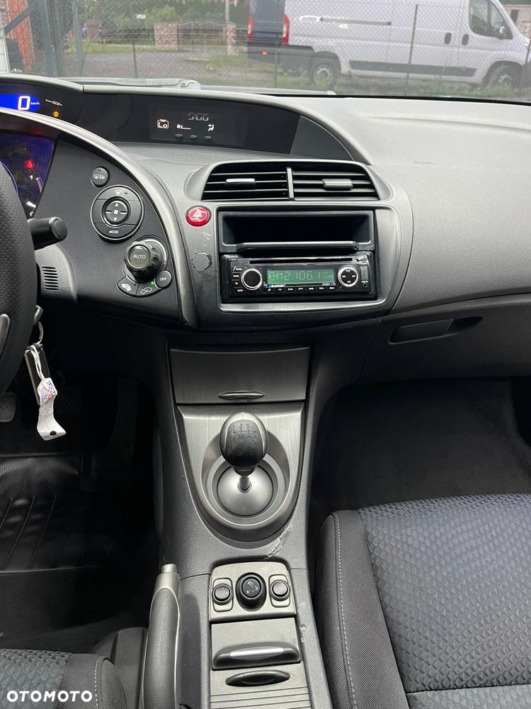 Honda Civic 1.4 i-VTEC Comfort - 34