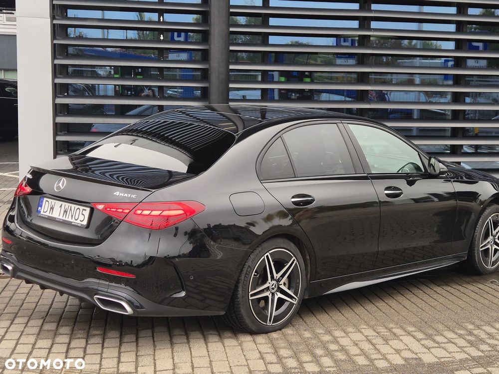 Mercedes-Benz Klasa C 300 4MATIC 9G-TRONIC - 9