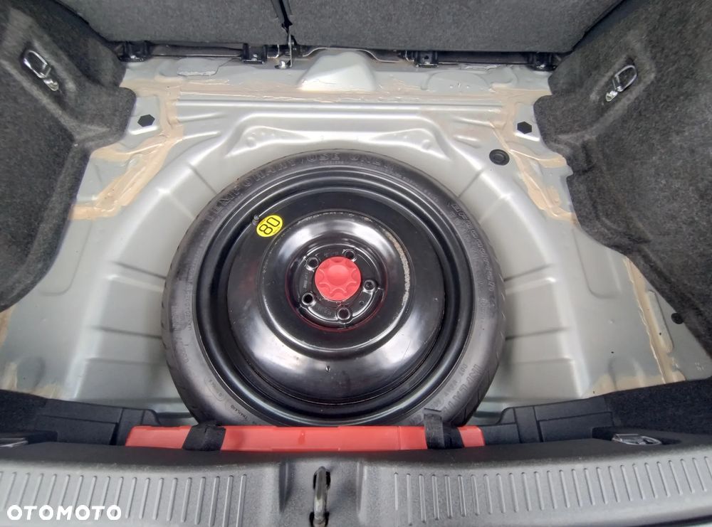 Toyota Auris 1.33 VVT-i - 31