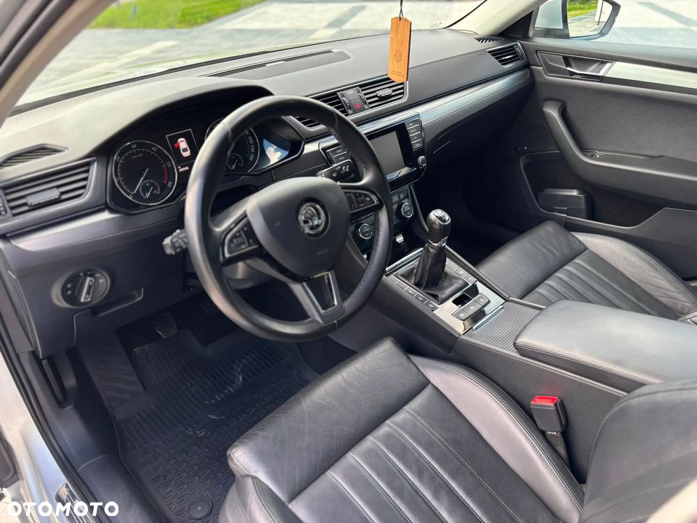 Skoda Superb 2.0 TDI Style - 18