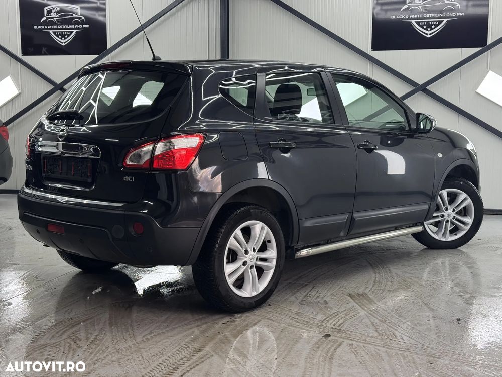 Nissan Qashqai 2.0 DCI 4 x 4 DPF Aut acenta - 12