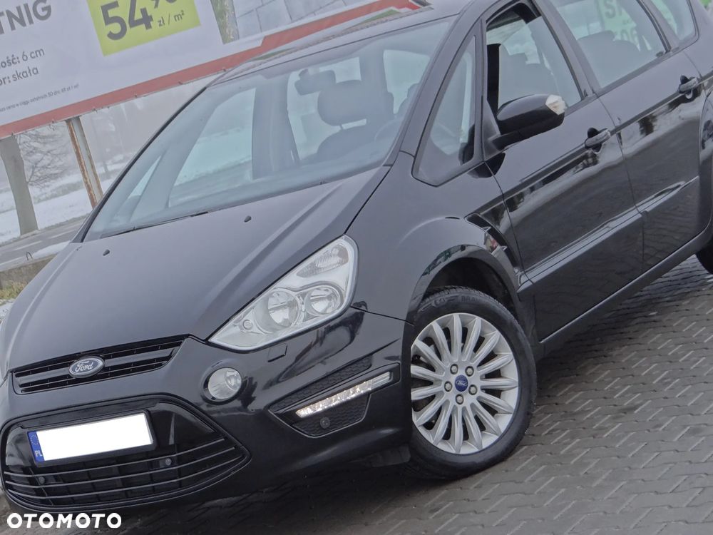 Ford S-Max - 12