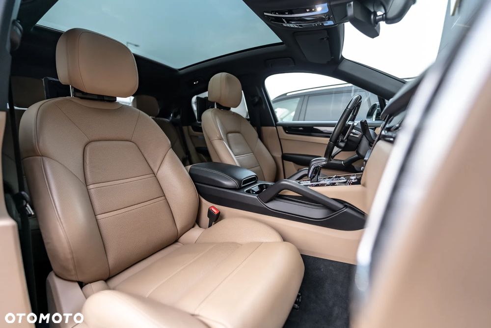 Porsche Cayenne Platinum Edition - 35