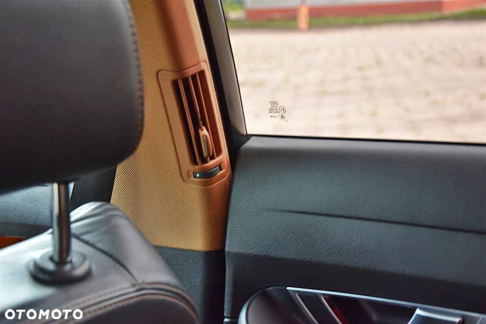 Audi A6 Avant 3.0 TFSI quattro tiptronic - 28