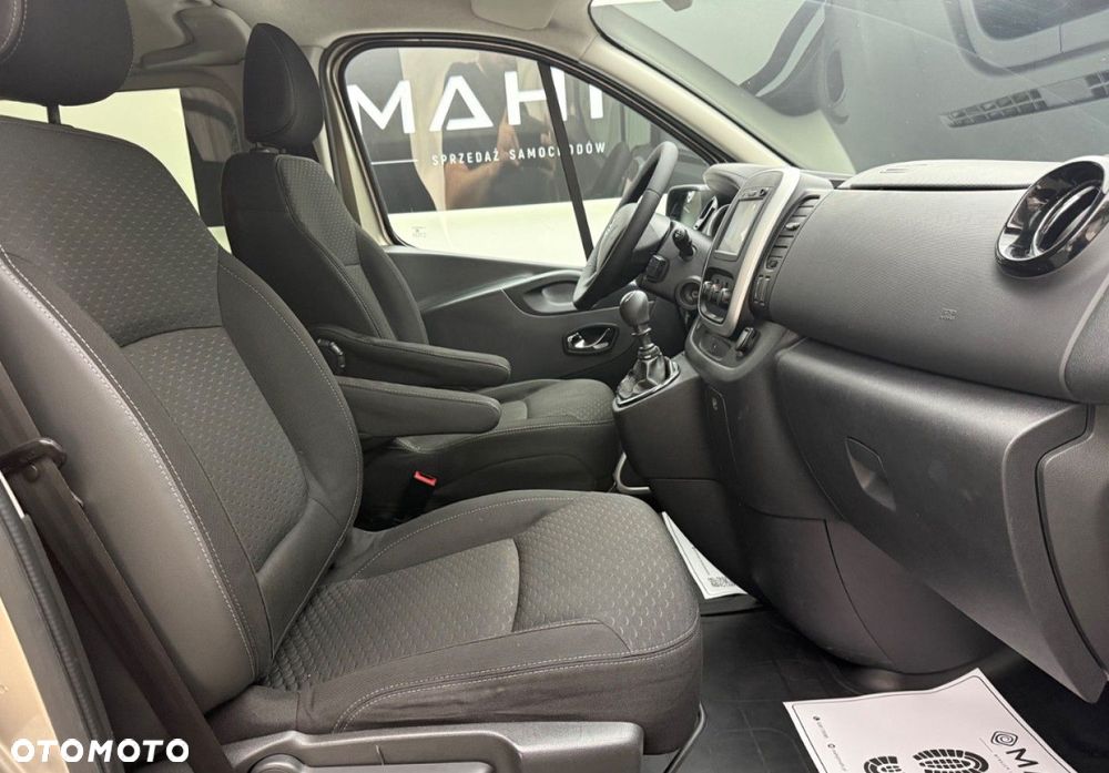 Opel Vivaro - 18