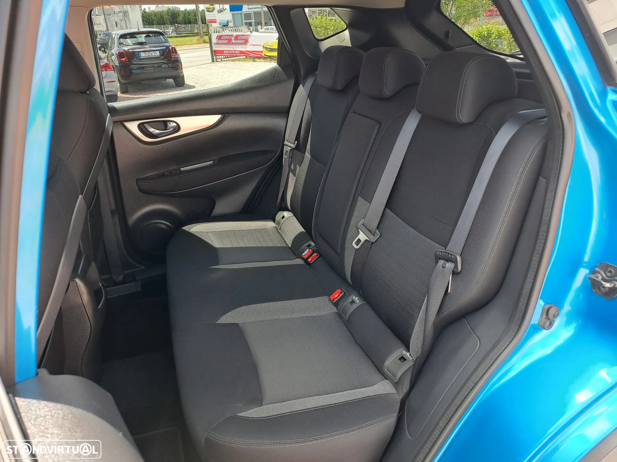 Nissan Qashqai 1.5 dCi N-Connecta 18 - 11