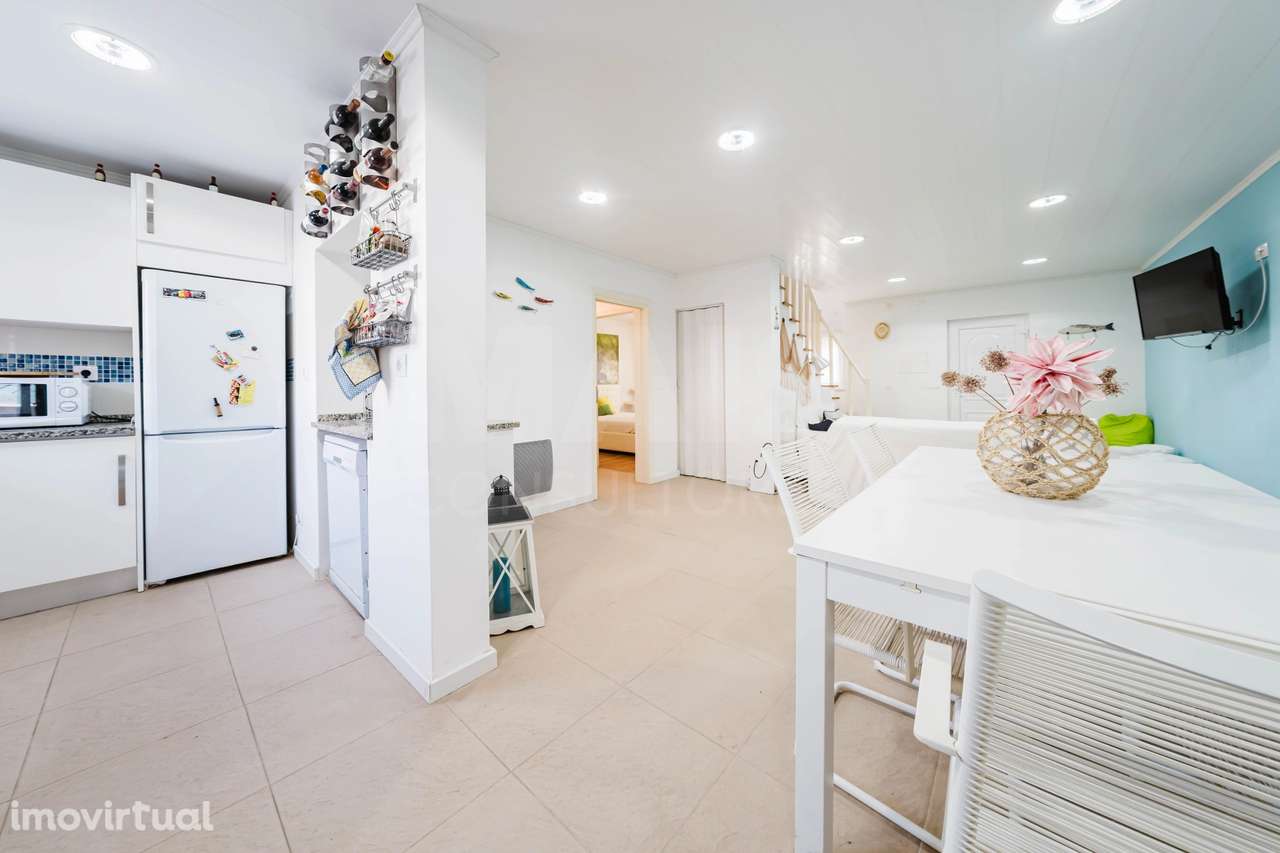 Moradia T1+3 a 500M da praia em São Martinho do Porto - Grande imagem: 2/33