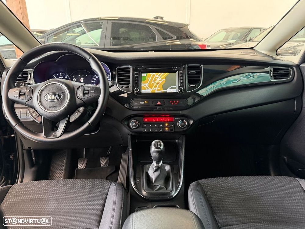 Kia Carens 1.7 CRDi ISG TX - 9