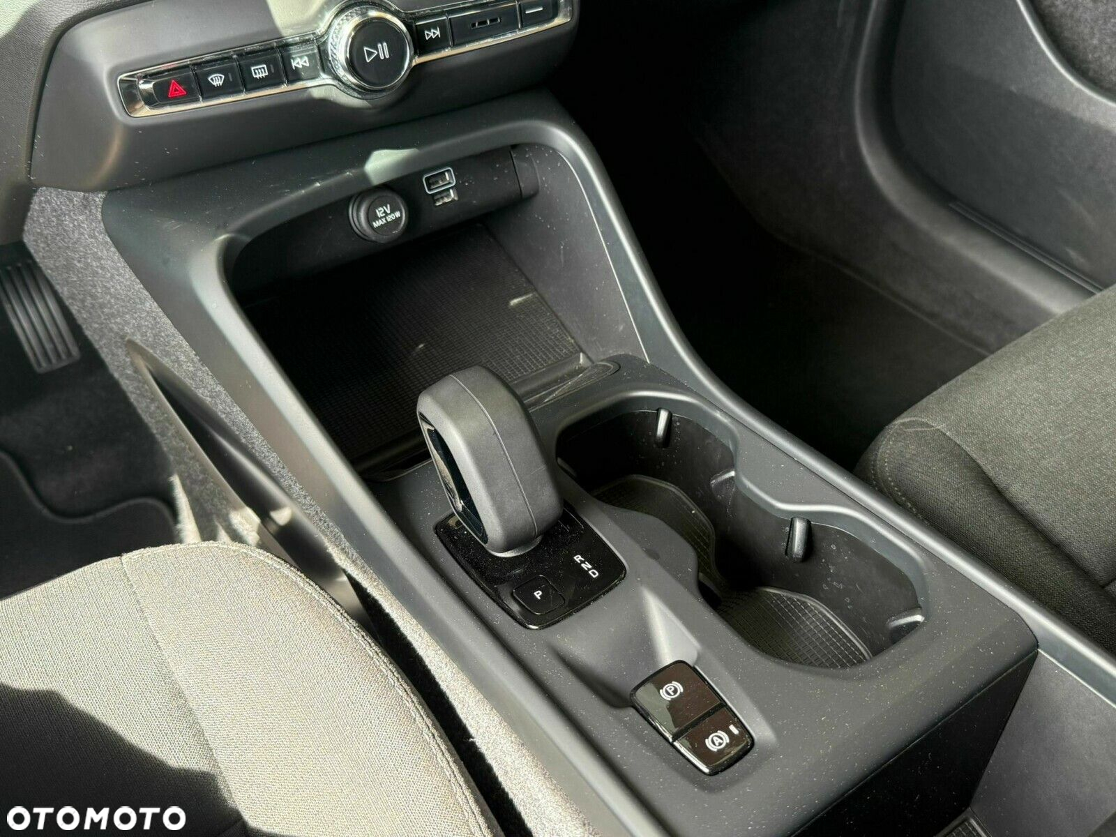 Volvo XC 40 - 26