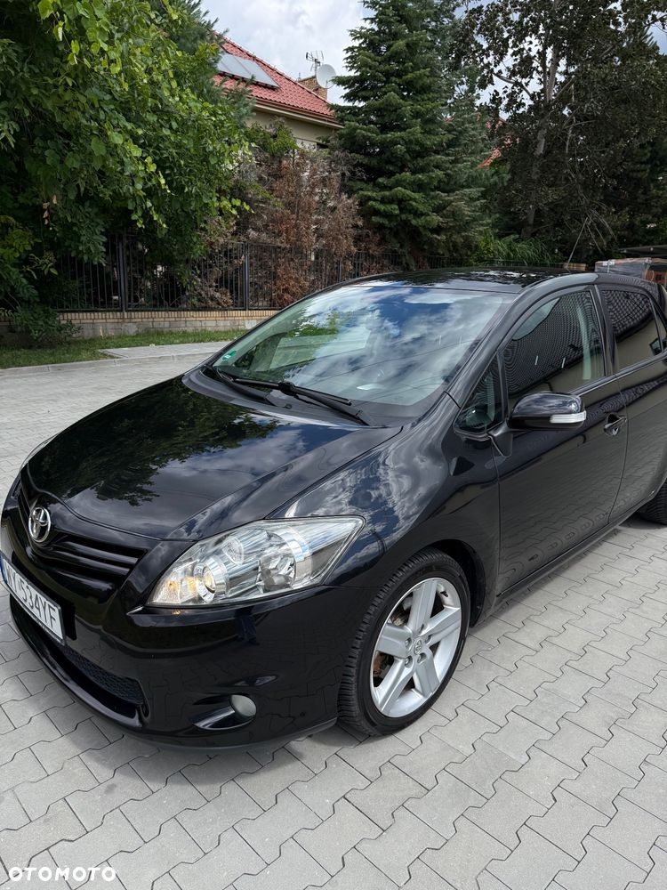 Toyota Auris 2.0 D-4D - 2