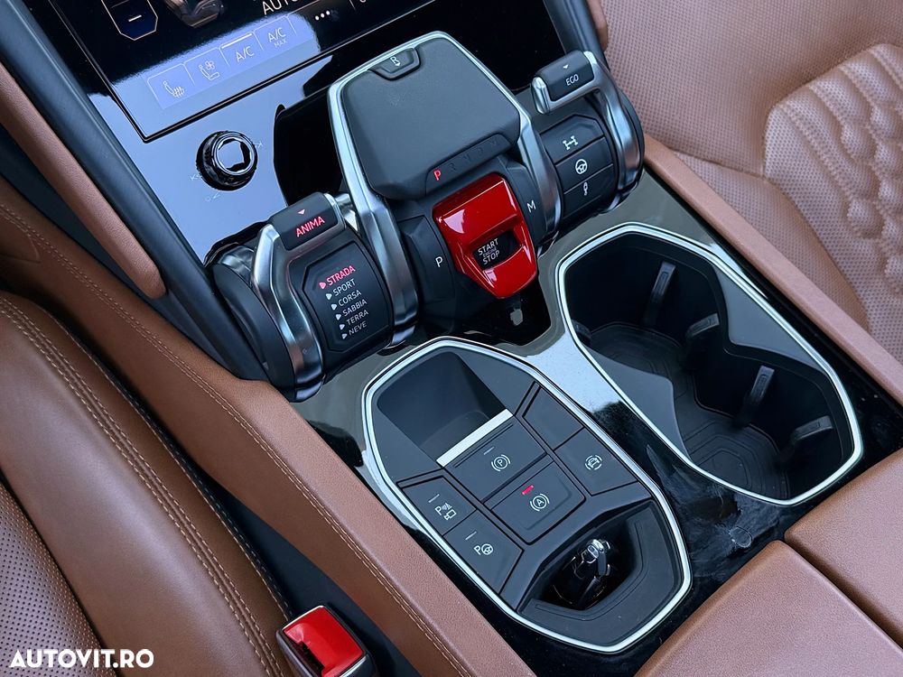 Lamborghini URUS Standard - 14