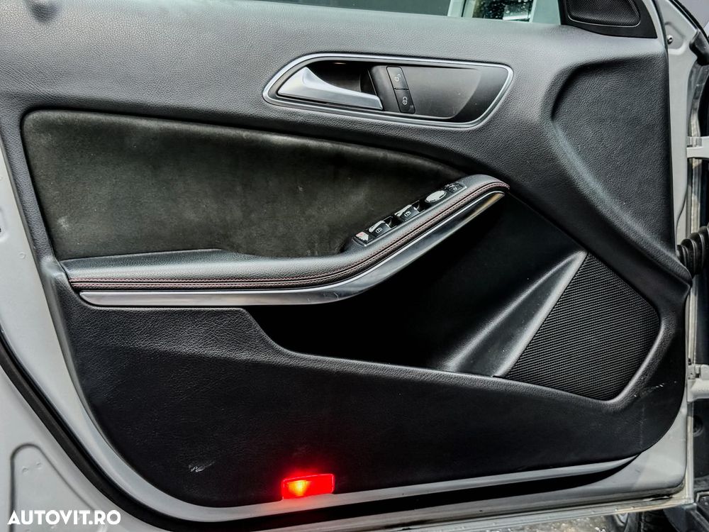 Mercedes-Benz GLA 220 CDI 4MATIC 7G-DCT AMG Line - 26
