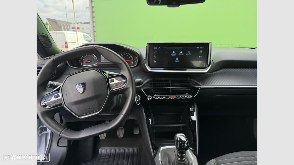 Peugeot 2008 1.2 PureTech Active - 12