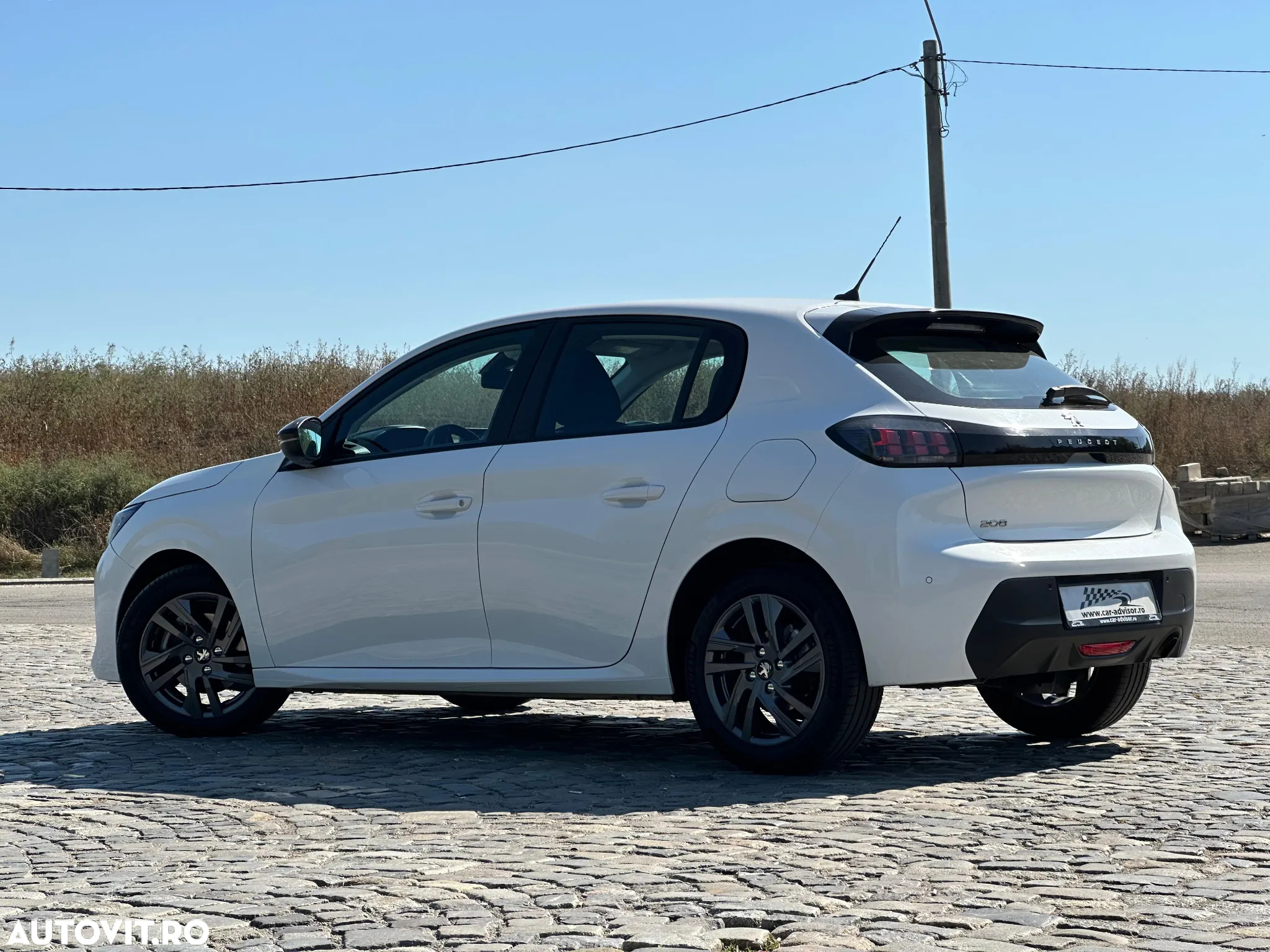 Peugeot 208 1.2 L PureTech STT Active - 5