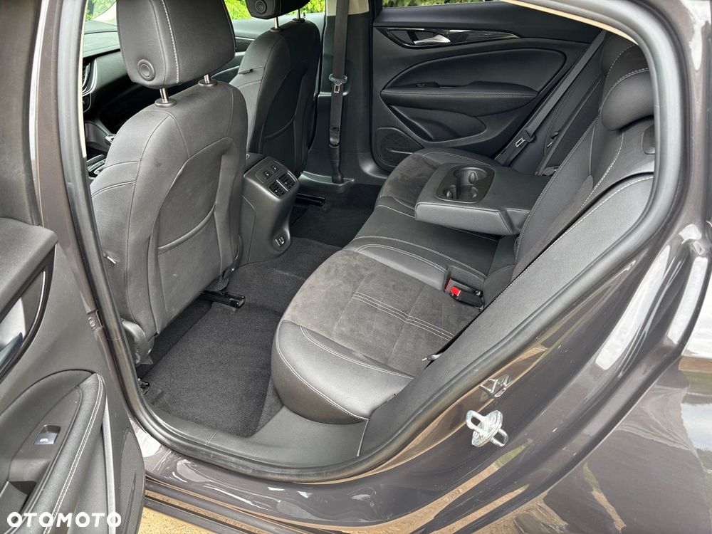 Opel Insignia 1.5 Business - 18