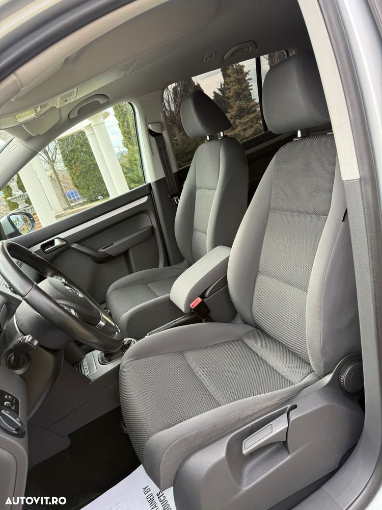 Volkswagen Touran 1.6 TDI DPF Highline - 14