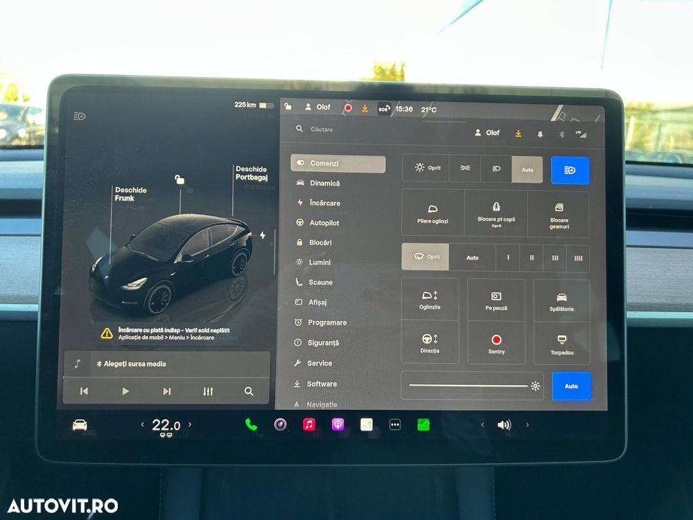 Tesla Model Y Performance Dual Motor AWD - 19
