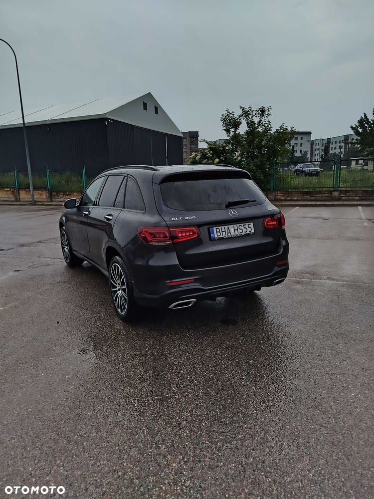 Mercedes-Benz Glc 2019 photo 2