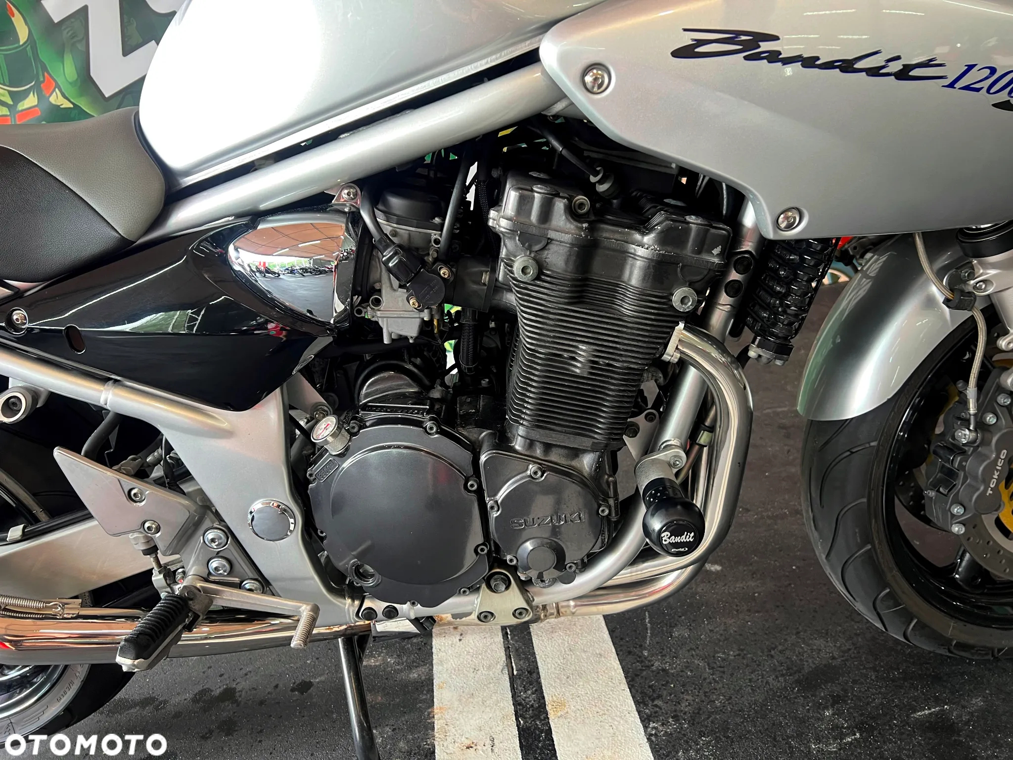 Suzuki Bandit - 12