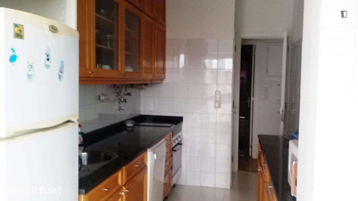 Quarto - localizado em Olaias Lisbon - Grande imagem: 5/17
