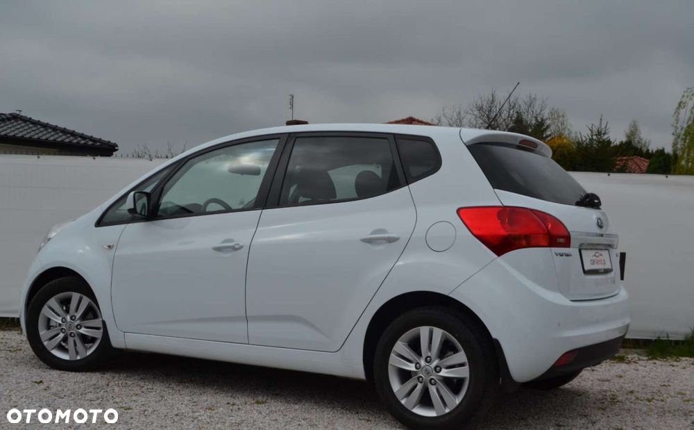 Kia Venga - 13