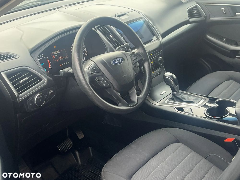 Ford Edge - 15