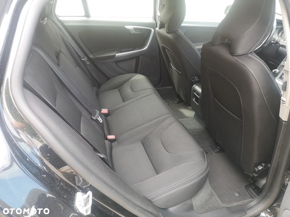 Volvo V60 T3 - 34