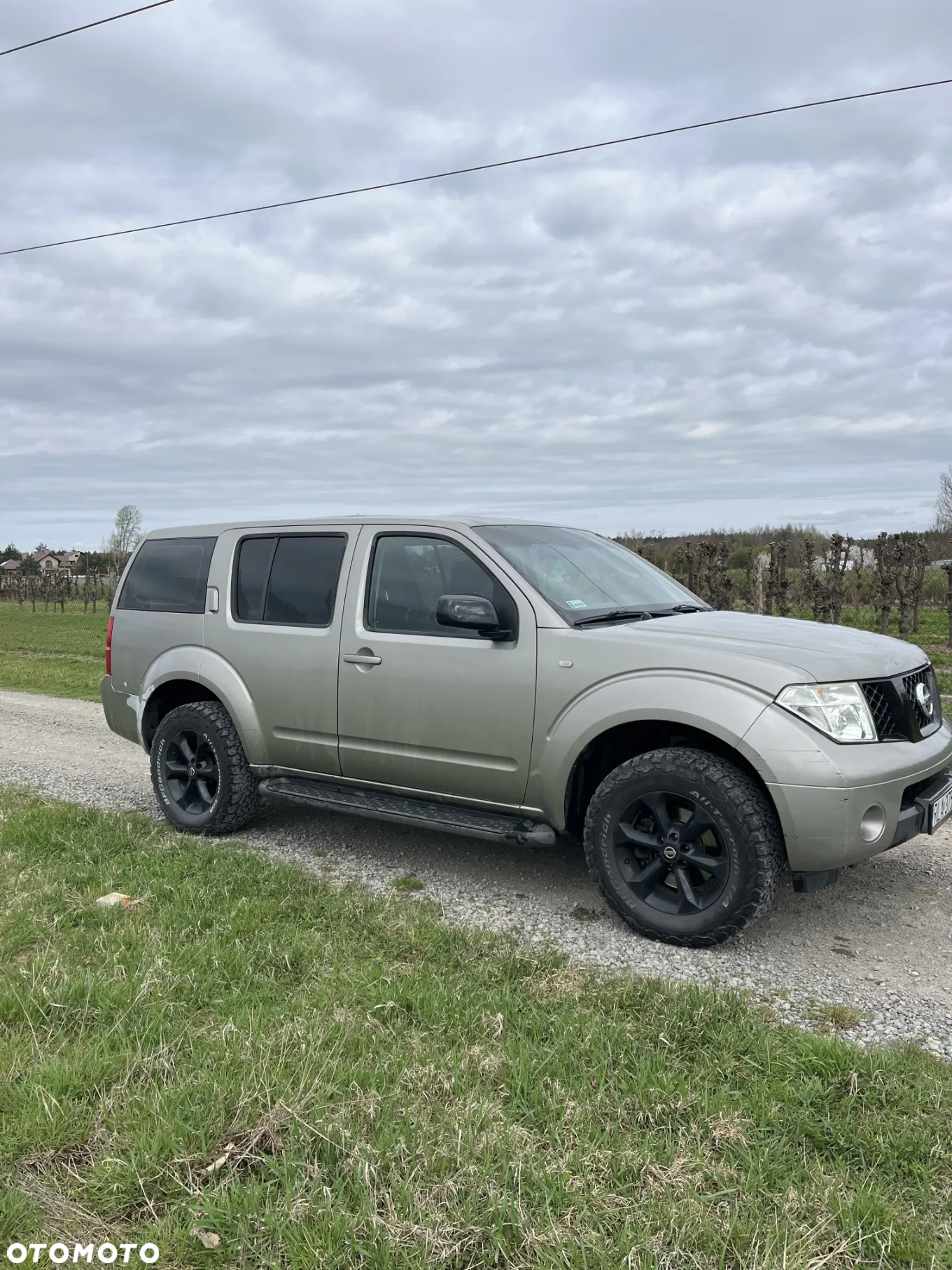 Nissan Pathfinder 2.5 D LE - 5