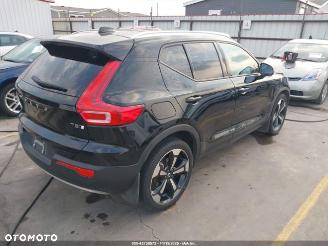 Volvo XC 40 B5 B AWD Geartronic Inscription - 5