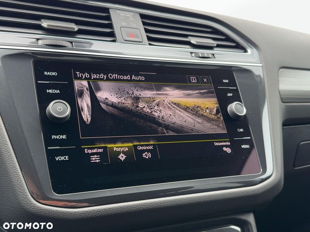 Volkswagen Tiguan - 31