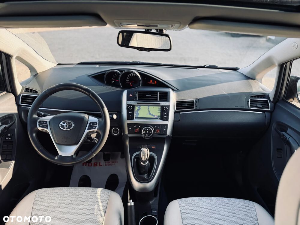 Toyota Verso 1.6 D-4D 5-Sitzer Start/Stop Skyview Edition - 23