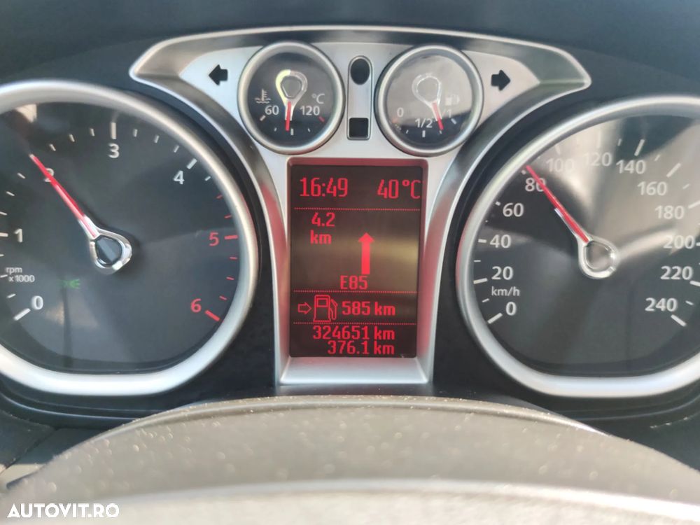 Ford Focus 1.8 TDCi Titanium - 25